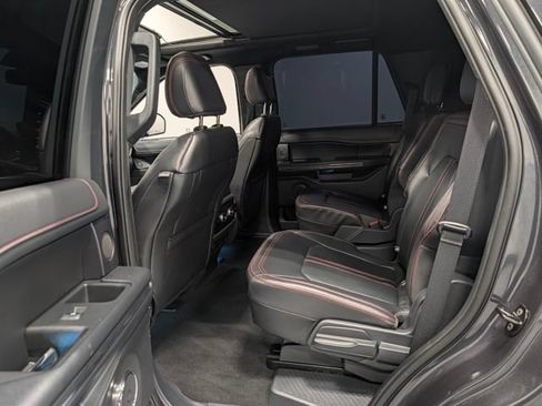 Used 2024 Ford Expedition Limited AWD/4WD image 28