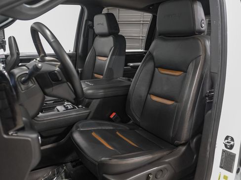 Used 2024 GMC Sierra 2500 AT4 w/ AT4 Premium Plus Package AWD/4WD image 31