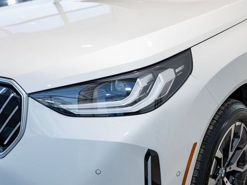 New 2026 BMW X3 xDrive30 w/ Premium Package image 8