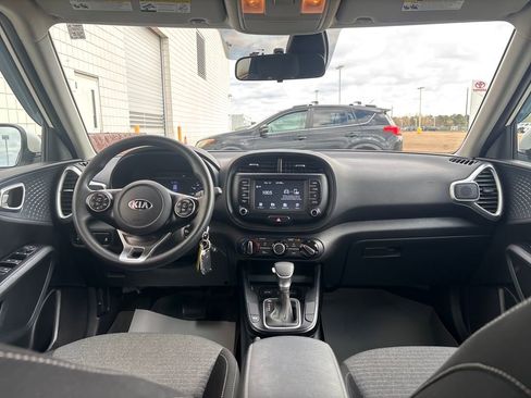Used 2020 Kia Soul S image 26