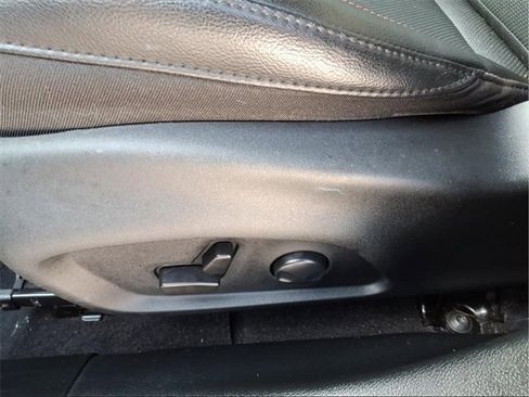 Used 2023 Jeep Compass Latitude image 13