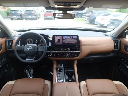 Used 2026 Nissan Pathfinder Platinum w/ Cargo Package AWD/4WD image 11