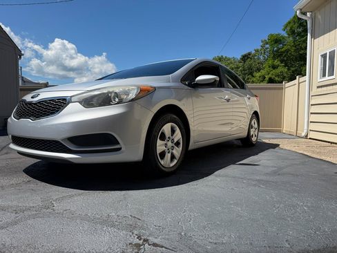 Used 2016 Kia Forte LX FWD image 8