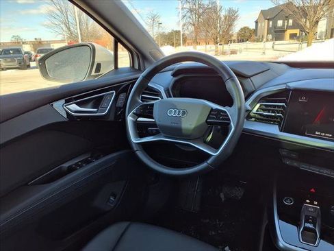 Certified 2023 Audi Q4 e-tron Prestige image 27