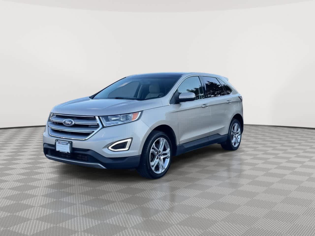 Used 2017 Ford Edge Titanium w/ Technology Package AWD/4WD image 4