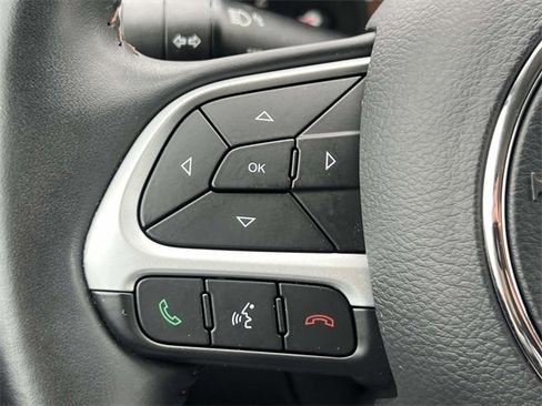 Used 2019 Jeep Compass Latitude image 21