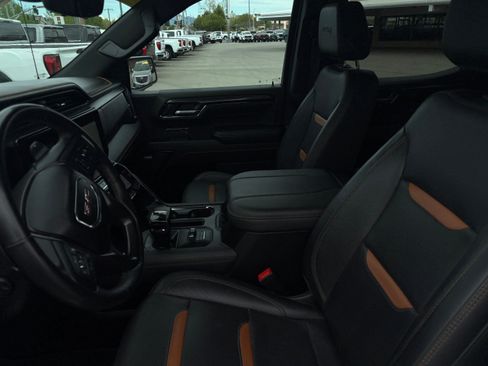 Used 2023 GMC Sierra 1500 AT4 w/ AT4 Premium Package image 11