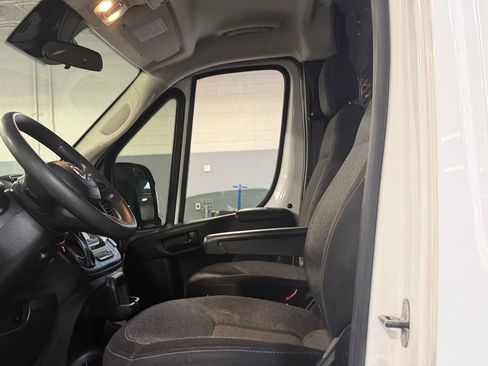 Used 2023 RAM ProMaster 2500 FWD image 22