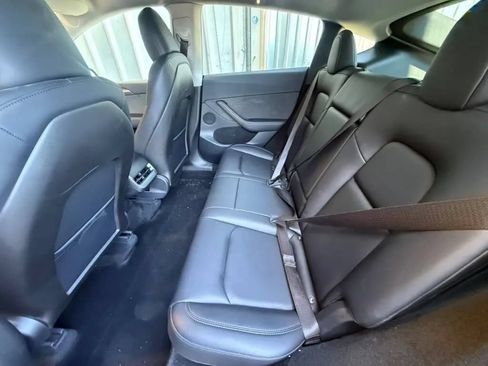 Used 2024 Tesla Model Y Long Range RWD image 14