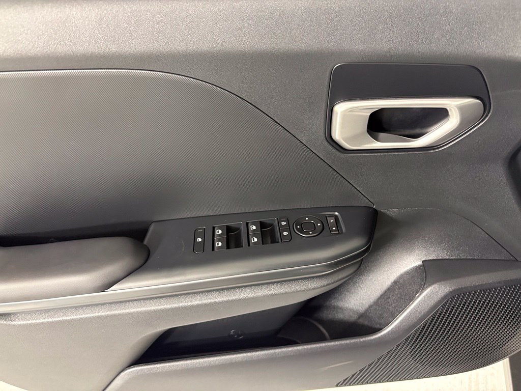 New 2026 Kia K4 FWD image 18