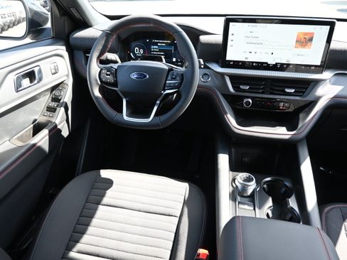 New 2026 Ford Explorer ST-Line w/ ST-Line Street Pack RWD image 30