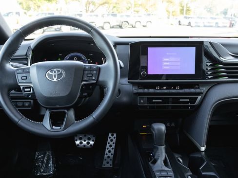 Certified 2025 Toyota Camry SE w/ Convenience Package FWD image 26