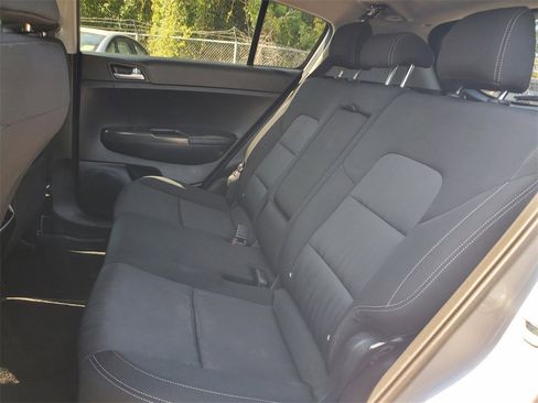 Used 2021 Kia Sportage LX image 23