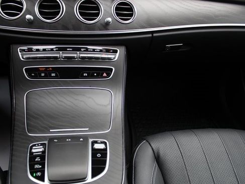 Certified 2022 Mercedes-Benz E 350 4MATIC Sedan image 18