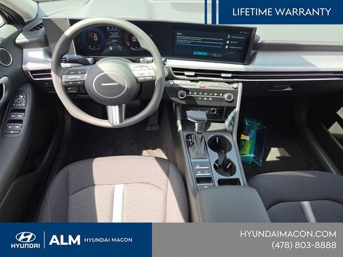 New 2026 Hyundai Sonata SE FWD image 16