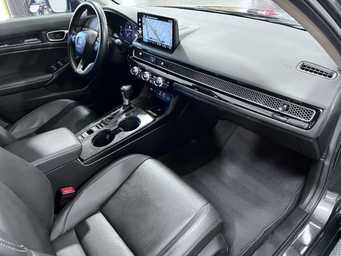 Used 2024 Honda Civic Touring image 16