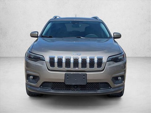 Used 2021 Jeep Cherokee Latitude Lux AWD/4WD image 2