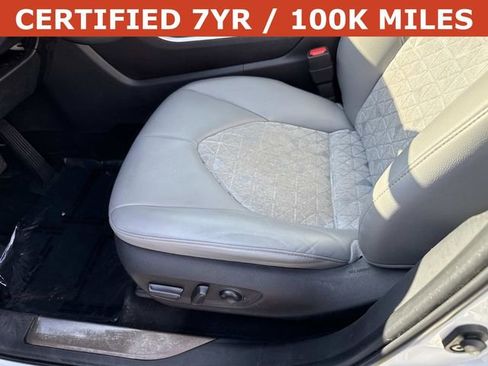 Used 2023 Toyota Highlander Bronze Edition AWD/4WD image 15