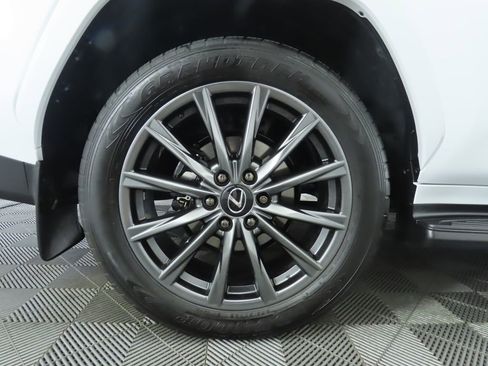 Certified 2024 Lexus LX 600 F Sport image 32