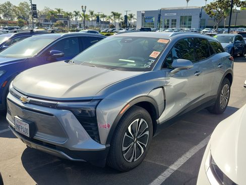 Used 2024 Chevrolet Blazer EV LT AWD/4WD image 1