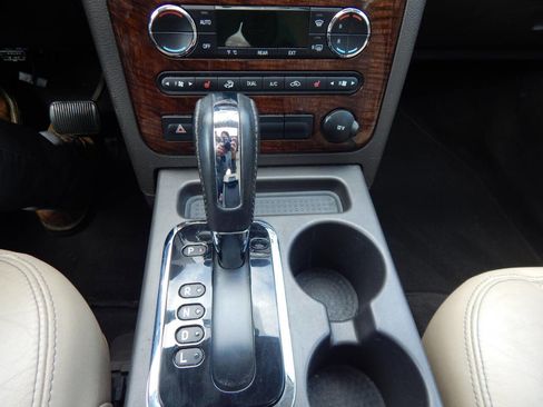Used 2008 Ford Taurus X Limited AWD/4WD image 23
