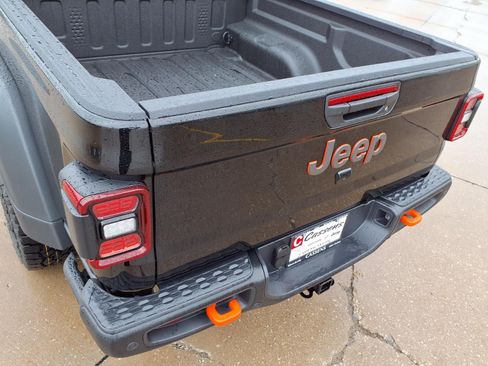 New 2026 Jeep Gladiator Mojave w/ Steel Bumper Group AWD/4WD image 26