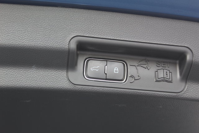 Used 2023 Ford Explorer ST w/ Equipment Group 401A AWD/4WD image 5