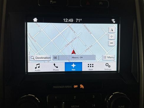 Used 2018 Ford F150 XLT w/ Equipment Group 302A Luxury AWD/4WD image 15