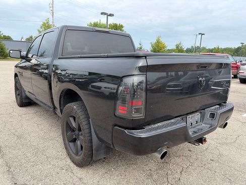 Used 2017 RAM 1500 Express w/ Black Ram 1500 Express Group AWD/4WD image 7