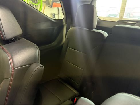 Used 2024 Chevrolet Traverse RS image 24