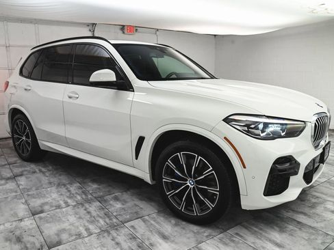 Used 2022 BMW X5 xDrive40i AWD/4WD image 3