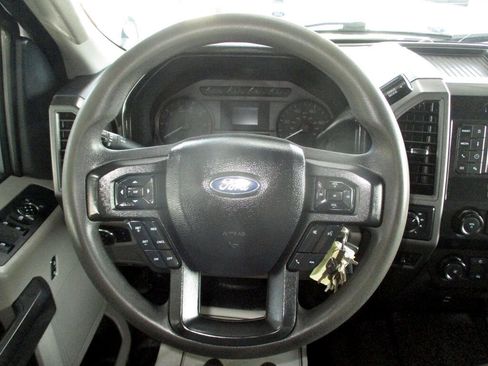 Used 2020 Ford F350 XL w/ Power Equipment Group image 18