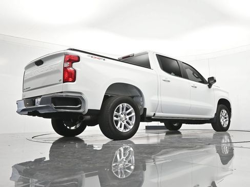 Used 2024 Chevrolet Silverado 1500 LT AWD/4WD image 41