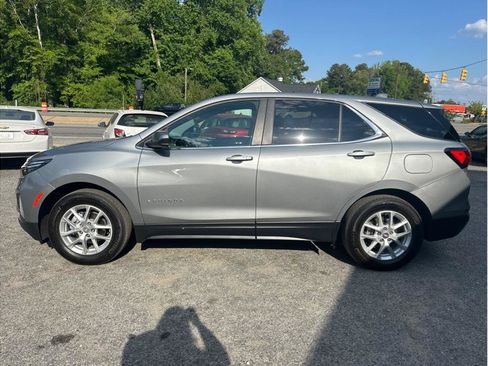 Used 2023 Chevrolet Equinox LT FWD image 4