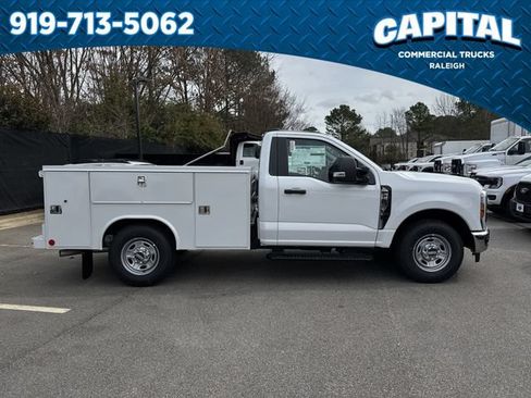 New 2026 Ford F250 XL w/ XL Chrome Package RWD image 11