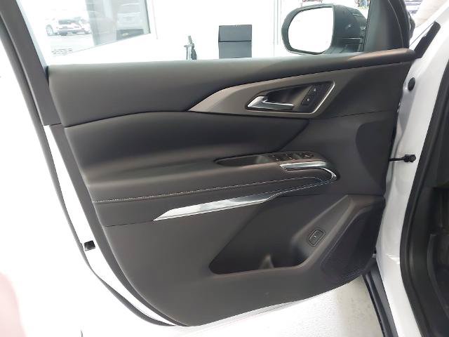 New 2027 Chevrolet Traverse LT w/ Sun and Wheel Package AWD/4WD image 25