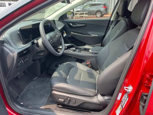 New 2025 Kia EV6 Light image 8