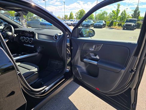 Used 2026 Mercedes-Benz GLA 250 image 12