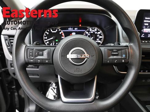 Used 2023 Nissan Rogue SV AWD/4WD image 10