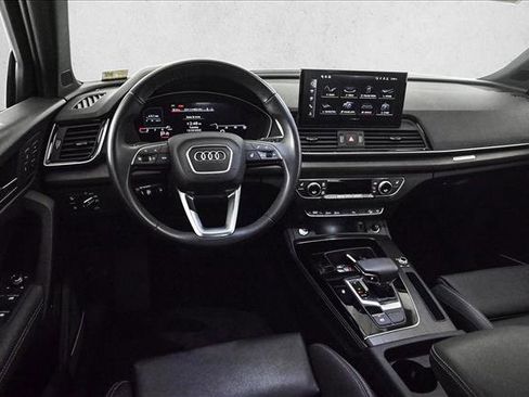 Certified 2024 Audi Q5 2.0T Premium Plus w/ Premium Plus Package image 19