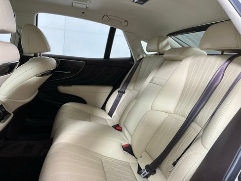 Used 2019 Lexus LS 500 w/ Interior Upgrade Package RWD image 26