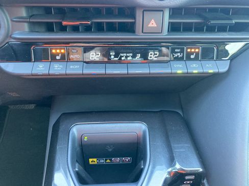 Certified 2024 Toyota Crown XLE image 16