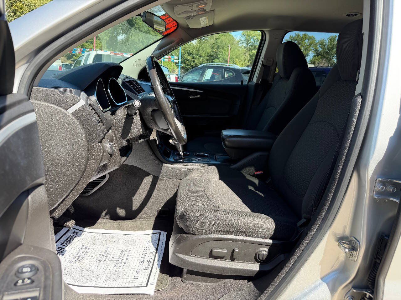 Used 2012 Chevrolet Traverse LT AWD/4WD image 9