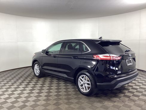 Certified 2023 Ford Edge SEL w/ Convenience Package AWD/4WD image 4