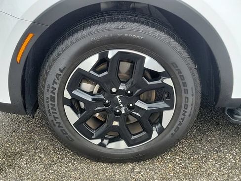 Used 2025 Kia Sorento S w/ Panoramic Sunroof Package FWD image 5