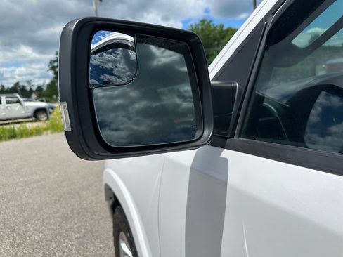 Used 2019 RAM 1500 Laramie AWD/4WD image 14