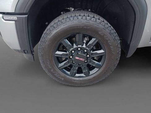 Used 2025 GMC Sierra 2500 AT4 AWD/4WD image 15
