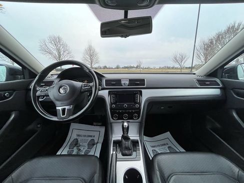 Used 2013 Volkswagen Passat 2.5 SE image 15
