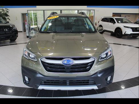 Used 2021 Subaru Outback Limited XT w/ Popular Package #2 AWD/4WD image 2