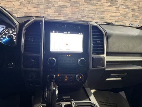 Used 2017 Ford F150 Lariat image 19
